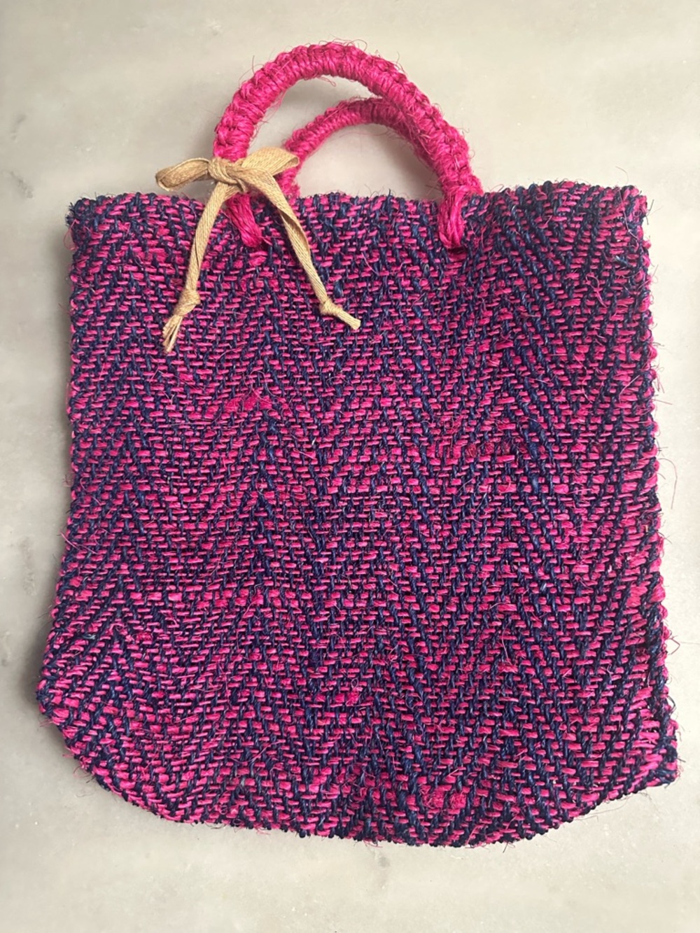 Raffia Tote Charlie Italy Handwoven Handbag Hot Pink & Navy VERY GOOD CONDITION